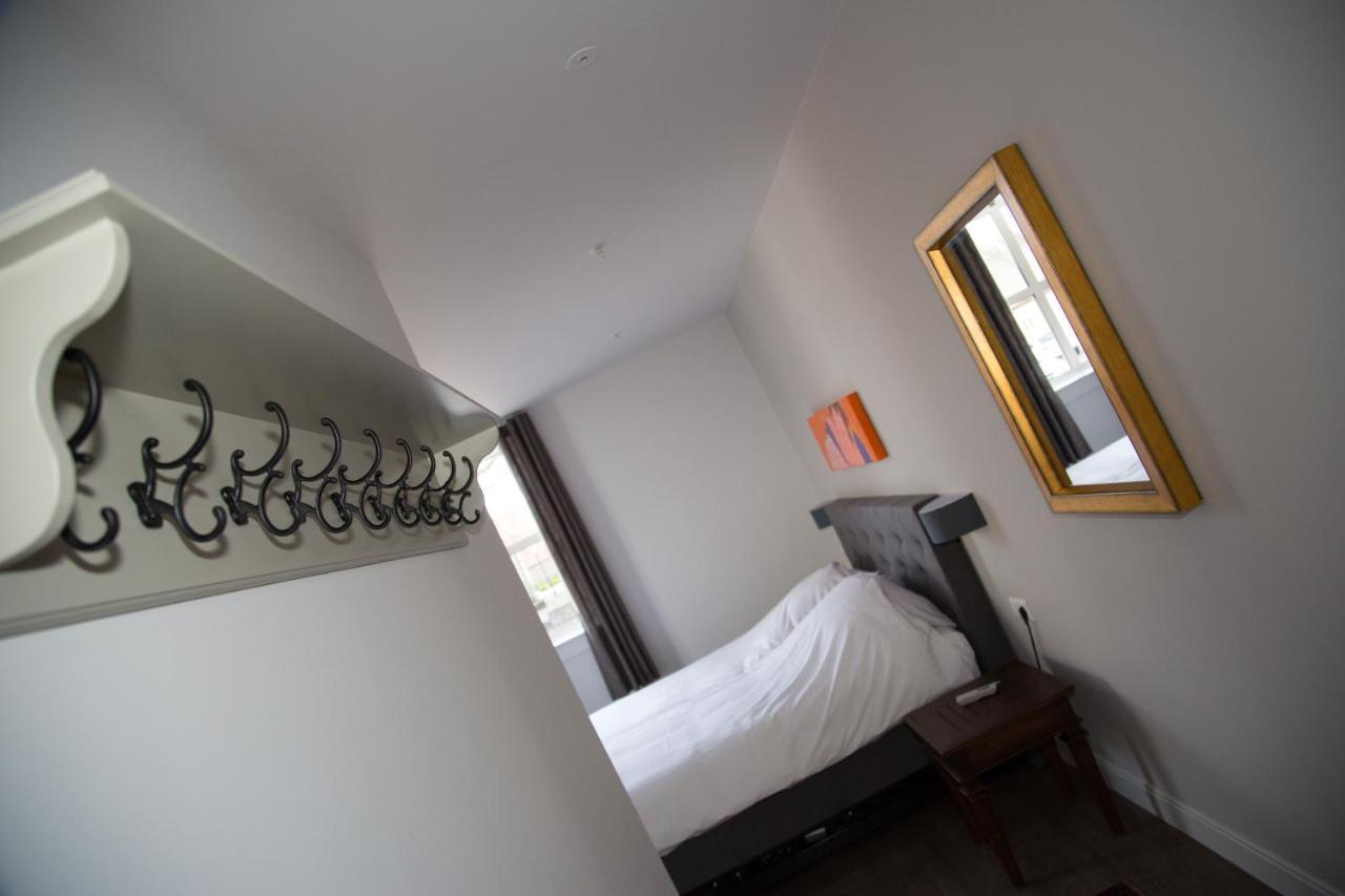 B&B Groepsaccommodatie De Pastorie Lage Mierde 외부 사진
