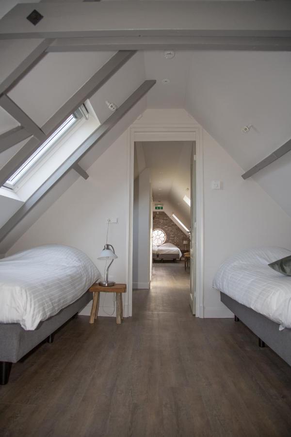 B&B Groepsaccommodatie De Pastorie Lage Mierde 외부 사진