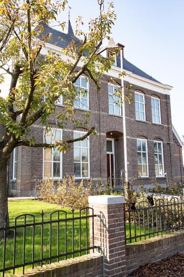 B&B Groepsaccommodatie De Pastorie Lage Mierde 외부 사진