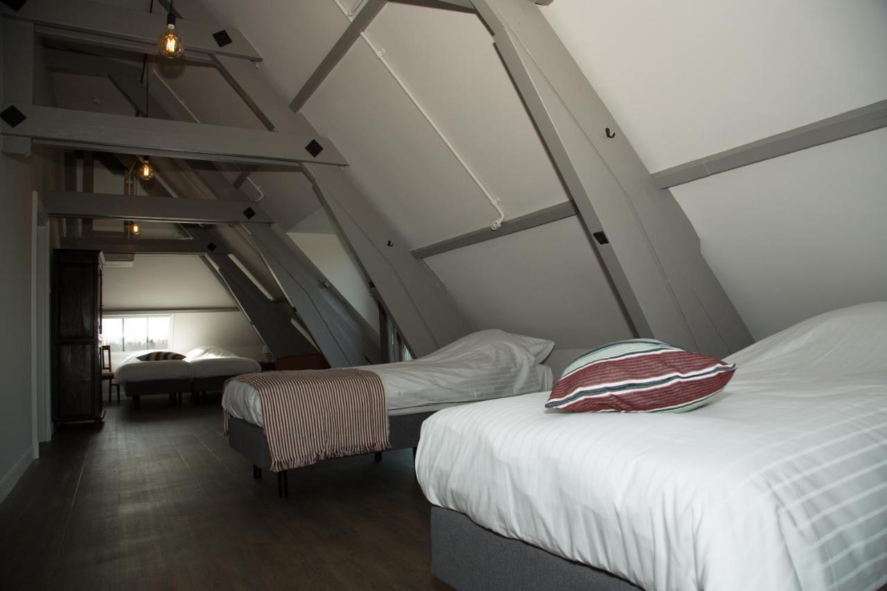 B&B Groepsaccommodatie De Pastorie Lage Mierde 외부 사진