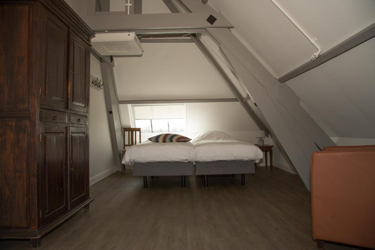 B&B Groepsaccommodatie De Pastorie Lage Mierde 외부 사진