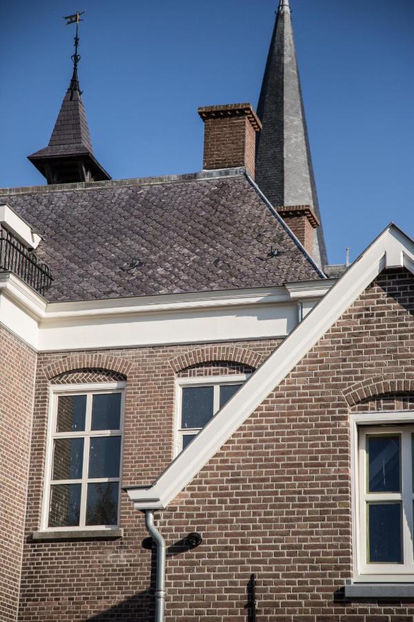 B&B Groepsaccommodatie De Pastorie Lage Mierde 외부 사진